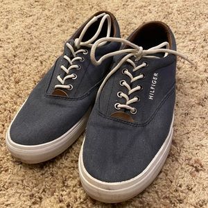 Navy Tommy Hilfiger Sneakers
